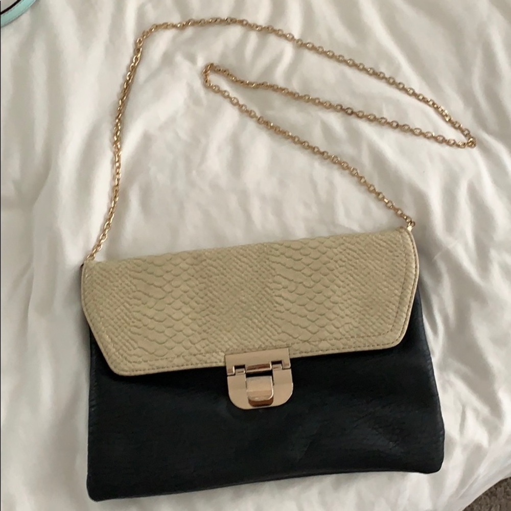 Evening satchel with snake skin pattern